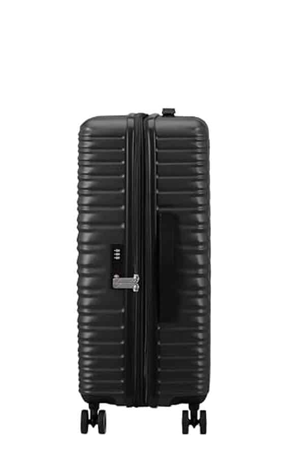Découvrez notre test détaillé de l'ensemble de valises rigides American Tourister Aerotech : qualité, durabilité et praticité pour vos voyages. 