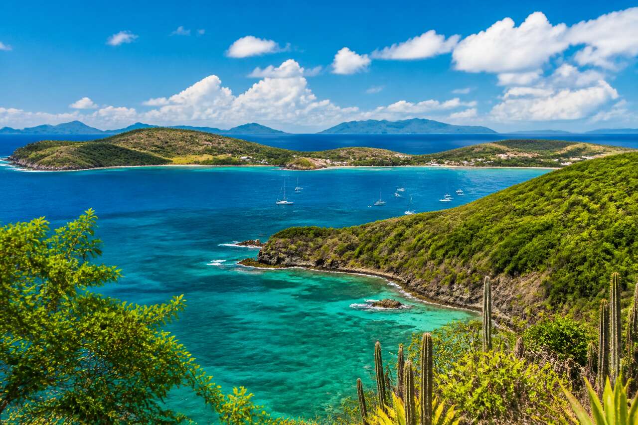 Carte de la Guadeloupe : guide complet pour explorer l'archipel